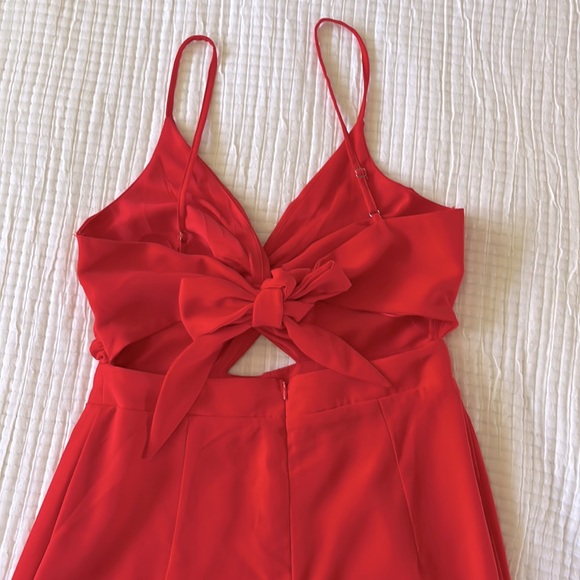 Sleek And Stylish Red Jumpsuit - Picture 5 of 7